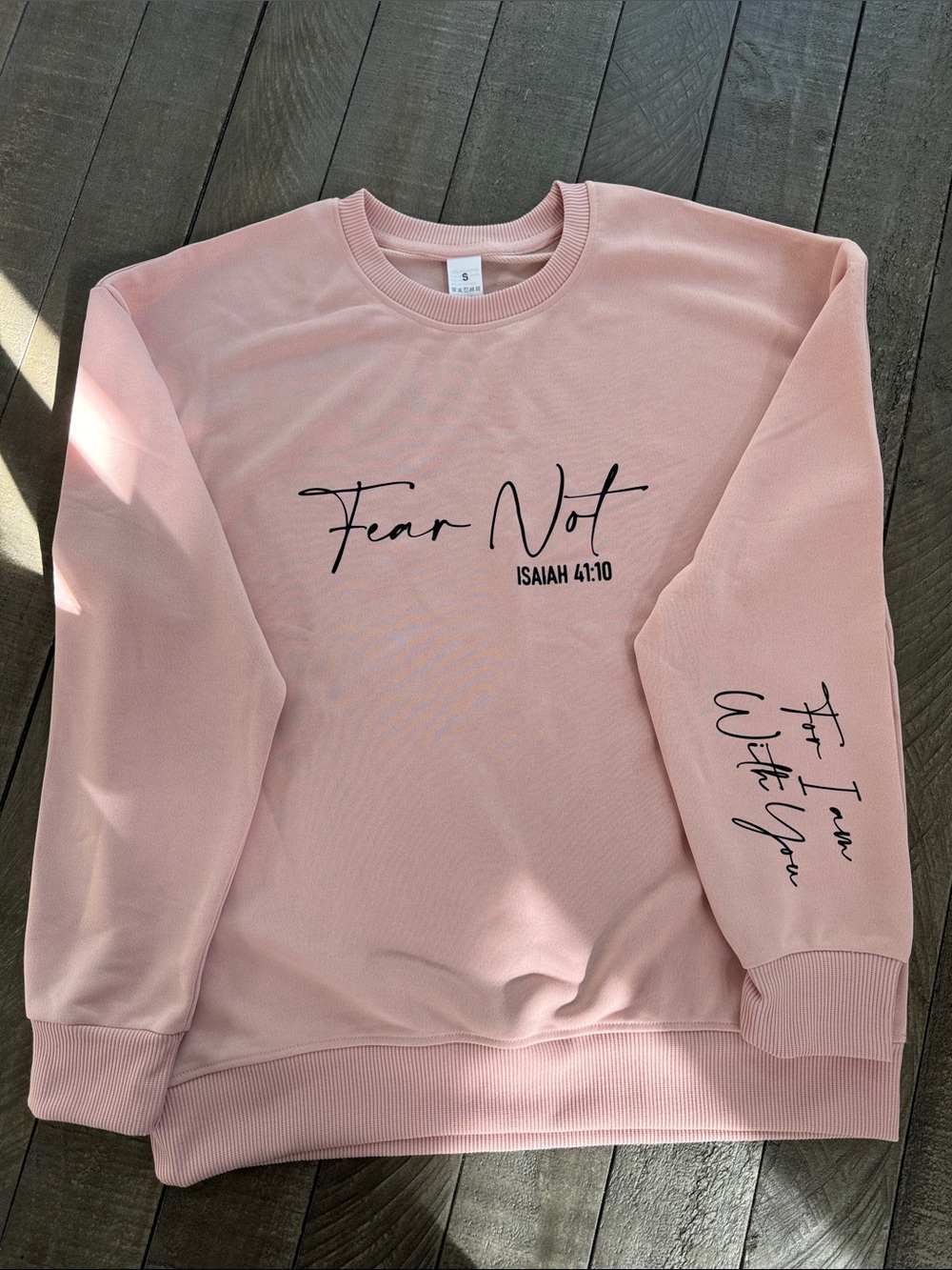 Fear Not Pullover Sweatshirt - Pink